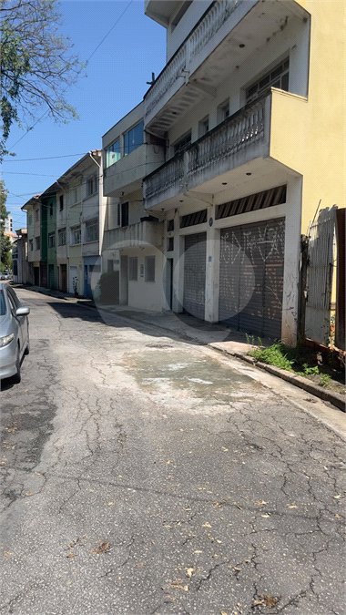 Terreno à venda com 3 quartos em Jardim Rizzo, São Paulo, SP