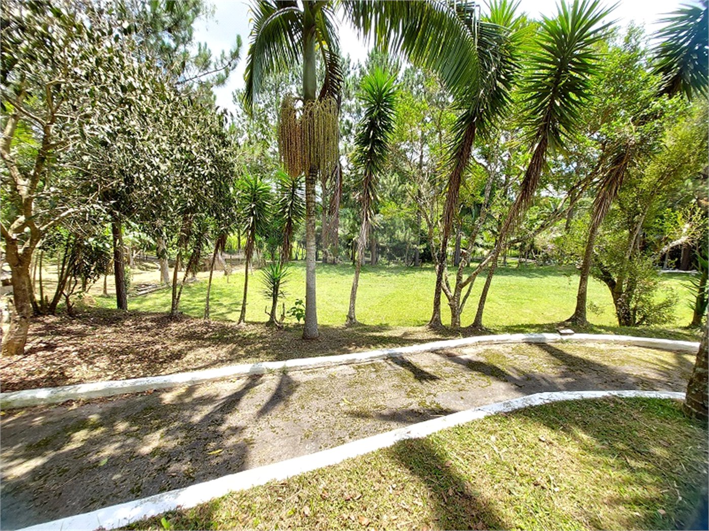 Casa à venda com 4 quartos, sendo 1 suíte, no Centro, Ibiúna, SP