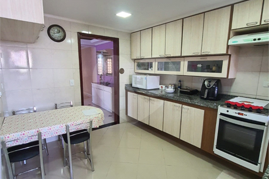 Sobrado à venda com 3 quartos, sendo 1 suíte, em Limão, São Paulo, SP