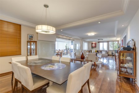 Apartamento à venda com 4 suítes em Jardim Marajoara, São Paulo, SP