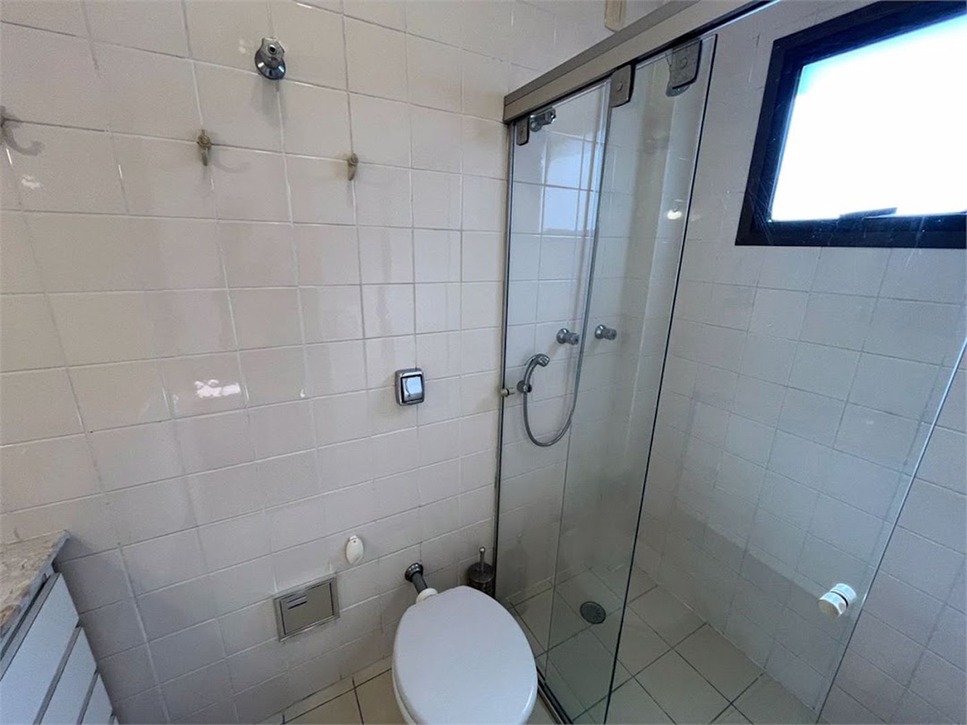 Apartamento com 4 dormitórios à venda, 259 m² por R$ 900.000,00 - Jardim Três Marias - Guarujá/SP