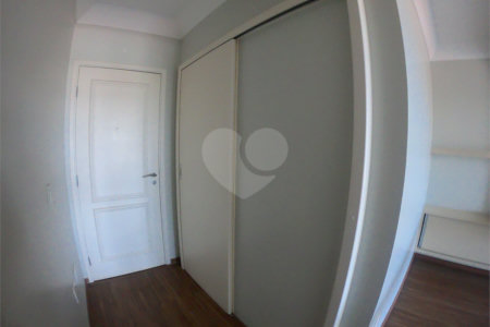 Apartamento à venda com 2 suítes em Vila Todos Os Santos, Indaiatuba, SP