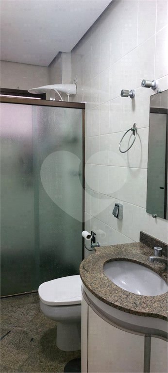 Apartamento à venda com 3 quartos, sendo 1 suíte, em Pitangueiras, Guarujá, SP
