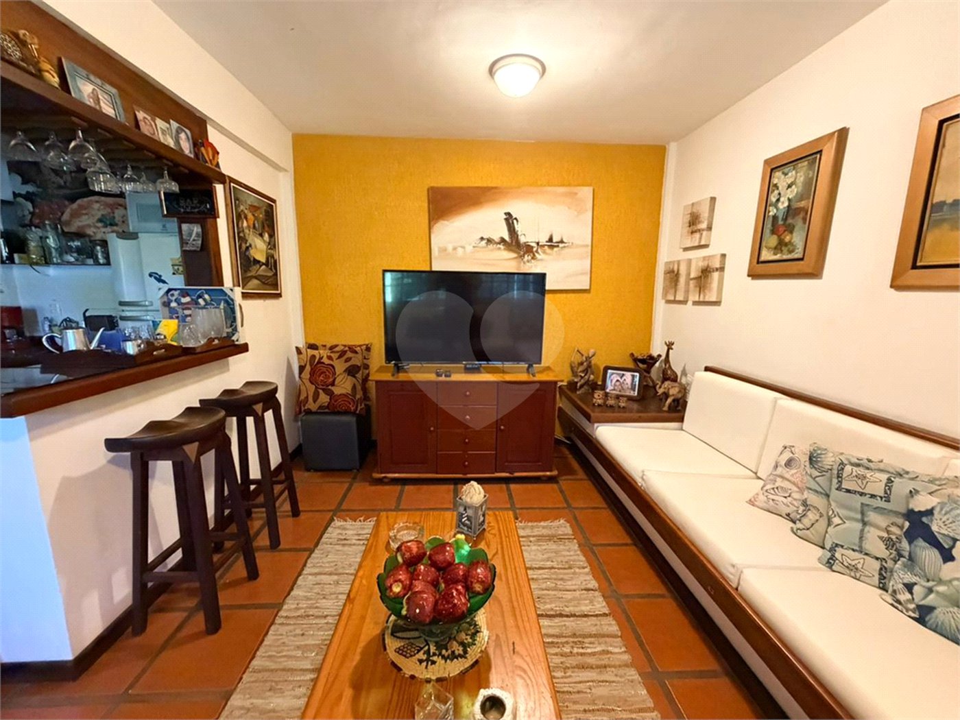 Casa em condomínio à venda com 3 quartos, sendo 1 suíte,  em Manguinhos, Armação dos Búzios, RJ
