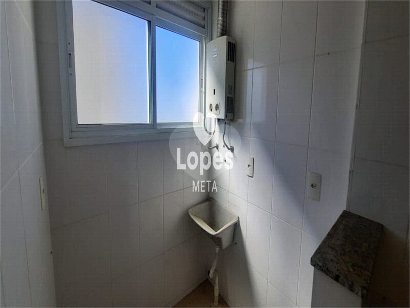 Apartamento à venda com 2 quartos, sendo 1 suíte, em Jardim das Colinas, São José dos Campos, SP