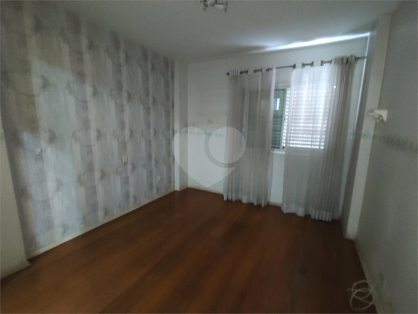Apartamento à venda com 3 quartos, sendo 1 suíte, no Centro, Sorocaba, SP