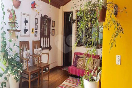 Casa à venda com 3 quartos, sendo 1 suíte,  em Santa Teresa, Rio de Janeiro, RJ