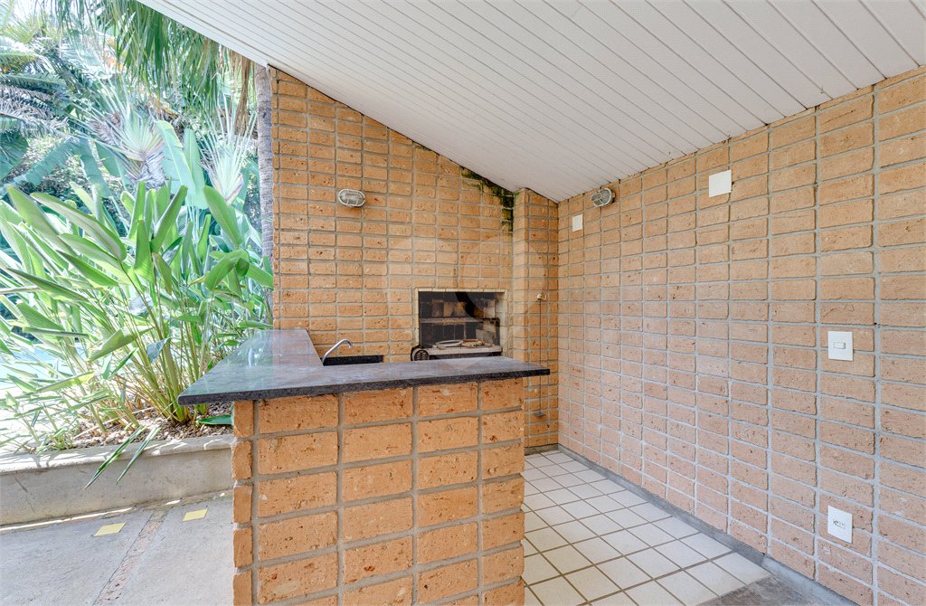 Casa Térrea à venda com 3 quartos, sendo 1 suíte, em Granja Julieta, São Paulo, SP