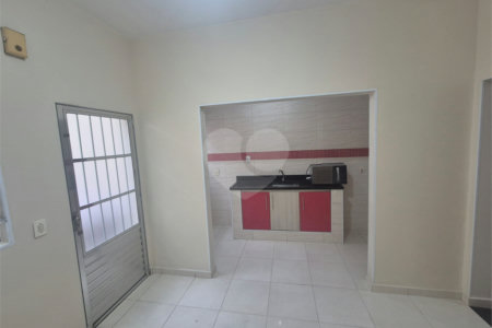 Casa à venda com 2 quartos, sendo 1 suíte,  em Vila Maricy, Guarulhos, SP