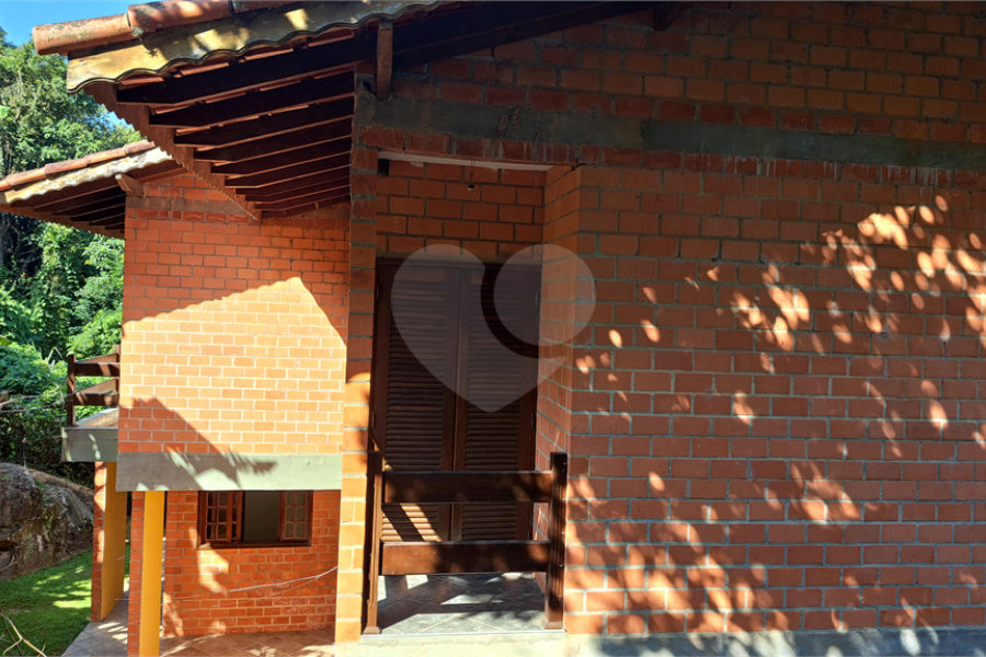 Casa à venda com 3 quartos, sendo 1 suíte, em Serra da Cantareira, Mairiporã, SP