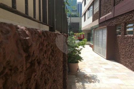 Apartamento à venda com 2 quartos em Itaim Bibi, São Paulo, SP