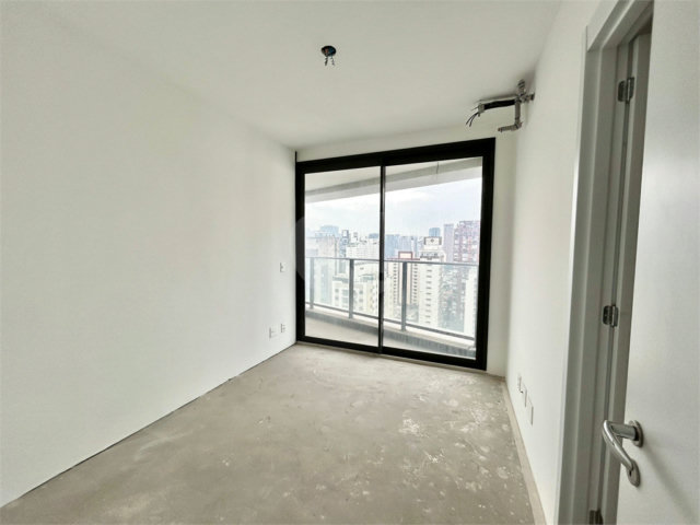 Apartamento à venda com 3 suítes em Vila Olímpia, São Paulo, SP