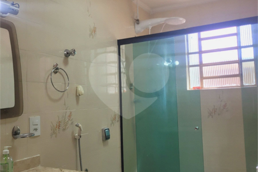 Sobrado à venda ou para alugar com 4 quartos, sendo 1 suíte, em Vila Gustavo, São Paulo, SP