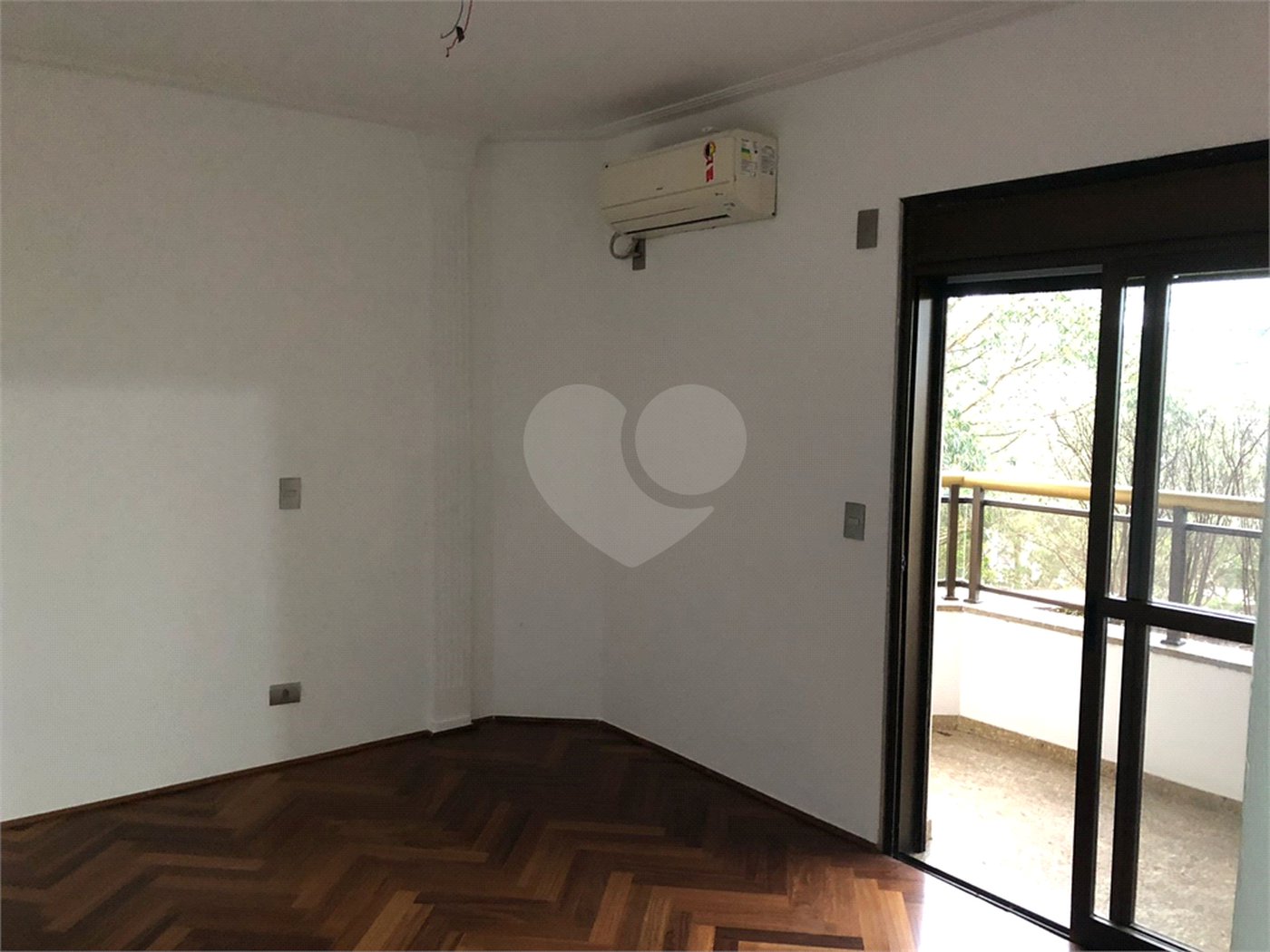Apartamento à venda com 4 suítes em Vila Suzana, São Paulo, SP