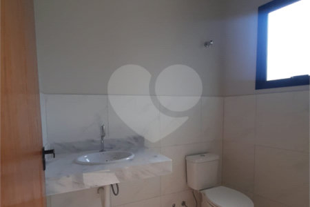 Casa à venda com 3 quartos, sendo 1 suíte, em Residencial/Comercial, Vinhedo, SP