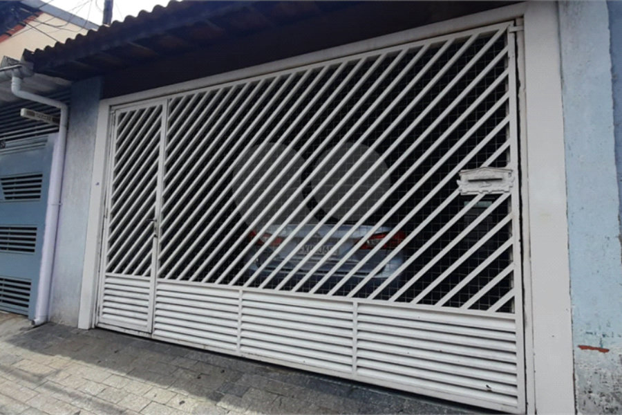 Sobrado à venda com 4 quartos, sendo 1 suíte,  em Tremembé, São Paulo, SP