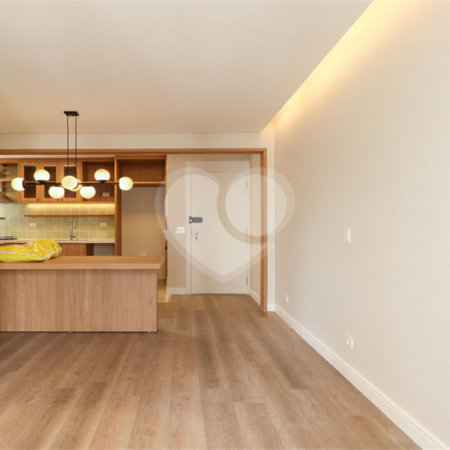 Apartamento à venda com 2 quartos, sendo 1 suíte,  em Vila Uberabinha, São Paulo, SP