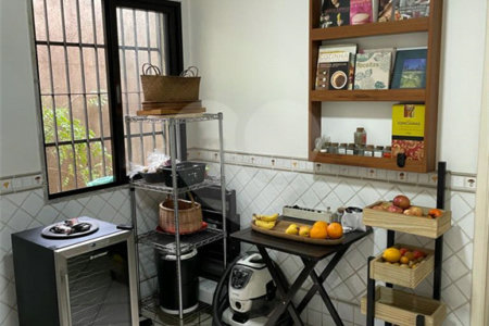 Casa à venda com 4 quartos, sendo 1 suíte, em Vila Morumbi, São Paulo, SP