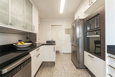 Apartamento à venda com 4 suítes em Panamby, São Paulo, SP