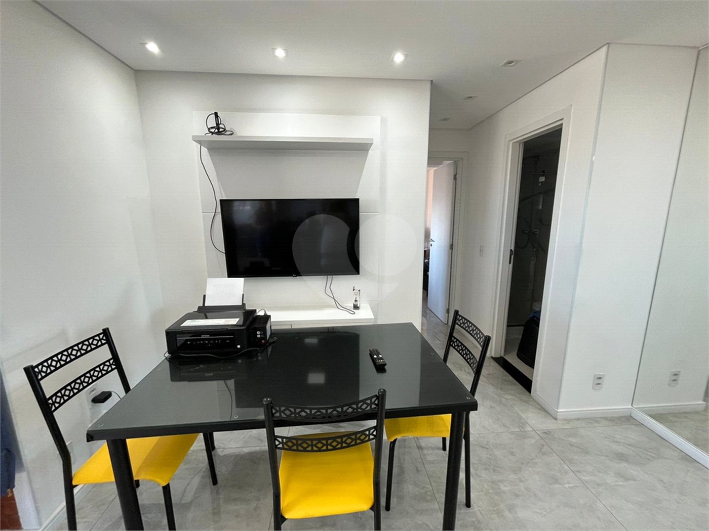 Apartamento no Brás repleto de lazer com 50 m² com 2 dormitórios e 1 vaga, Estuda Permuta