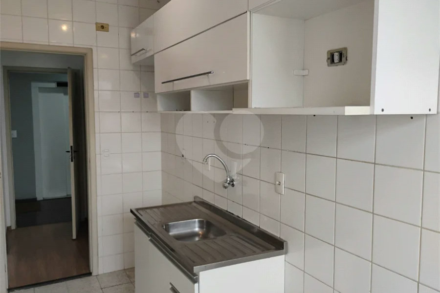 Apartamento 2 dormitórios no Jardim Prudência.
