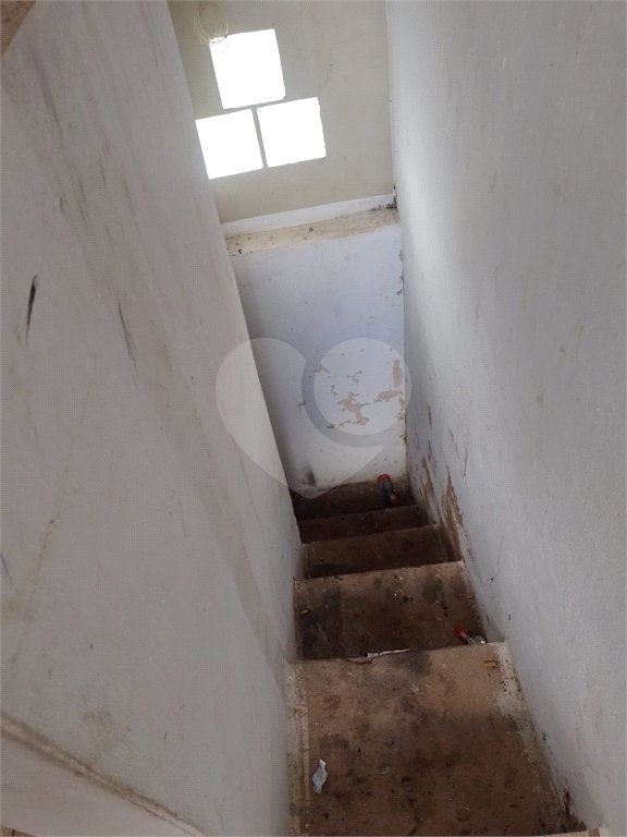 Casa térrea para venda, com 3 dormitórios, sendo 1 suíte.