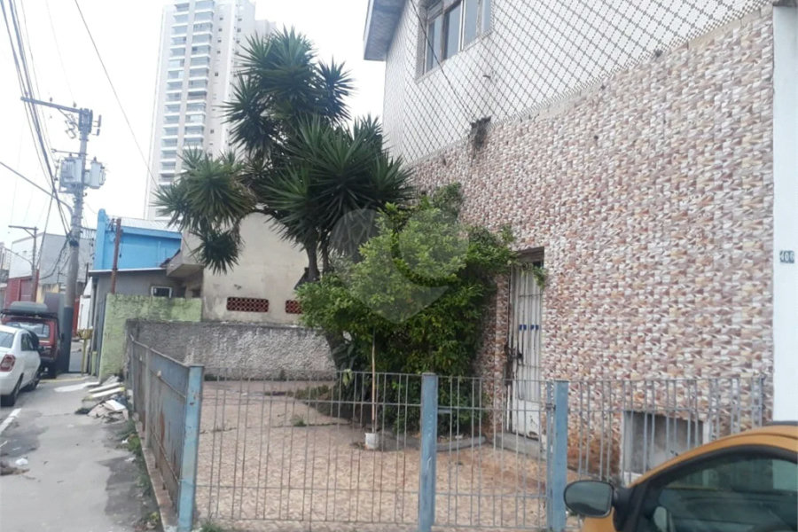PRÉDIO COMERCIAL OU RESIDENCIAL DE 215,0 M² COM 03 QUARTOS, 04 VAGAS, 02 BANHEIROS PARA VENDA NO CARRÃO