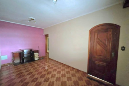 Casa espaçosa com edícula e 218 m² muito bem aproveitados! Conjunto Residencial Butantã, São Paulo - SP