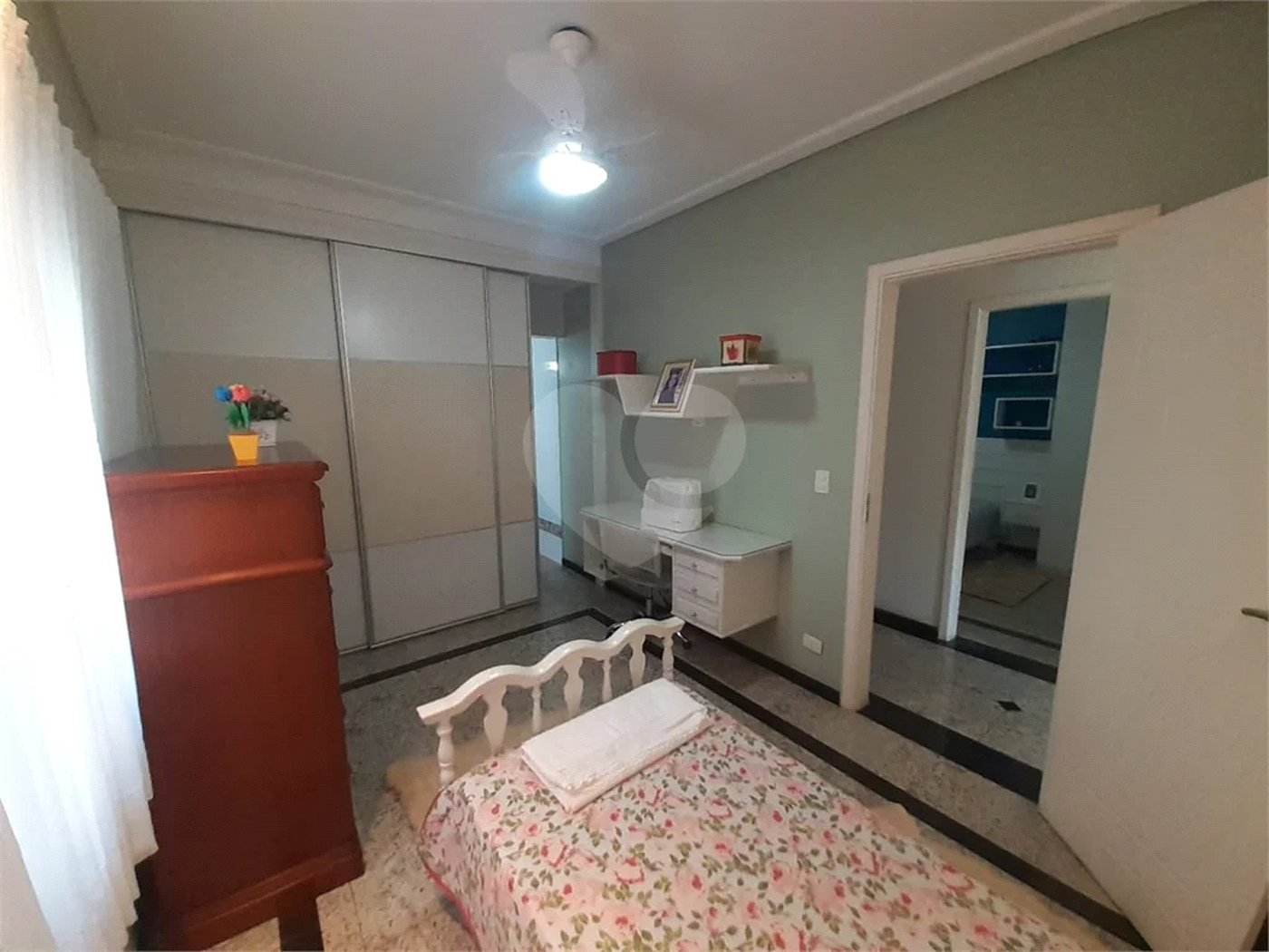 Ótima casa disponível para venda em Piracicaba, no Condomínio Residencial Village Des Lions no bairro Pompéia