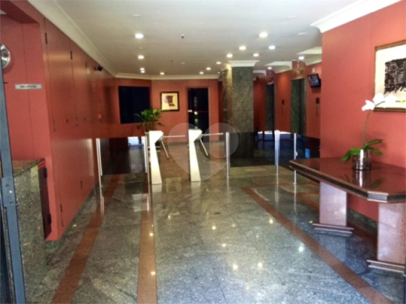 Excelente conjunto comercial com 247 m2 e 8 vagas à venda no Paraíso