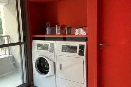 Apartamento - Prox Paulista - 1 quarto - varanda - 1 banheiro - sem garagem
