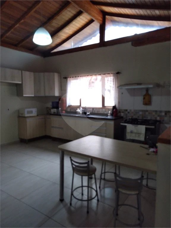Casa com 3 dormitórios para locação, 222 m² - Vila Borghesi - São Roque/SP