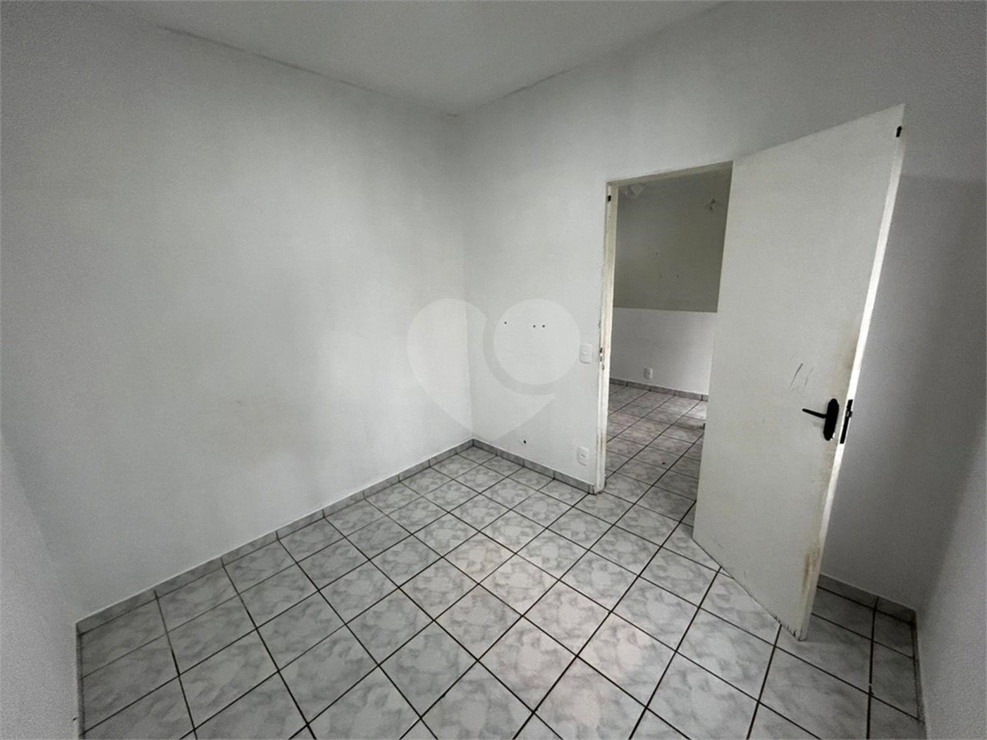 Apartamento Térreo à Venda – Condomínio Oscar Barros | Jardim Tangará