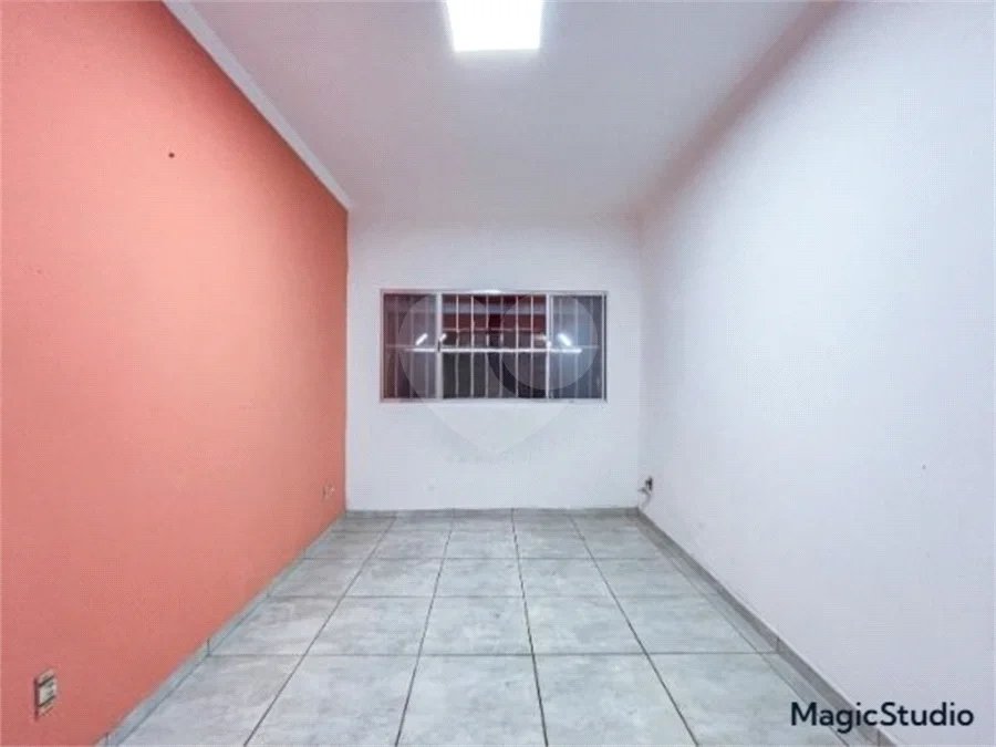 Casa com 150m², 5 dormitórios, sendo 1 suíte, 2 vagas de garagem, à venda na Vila Matilde.