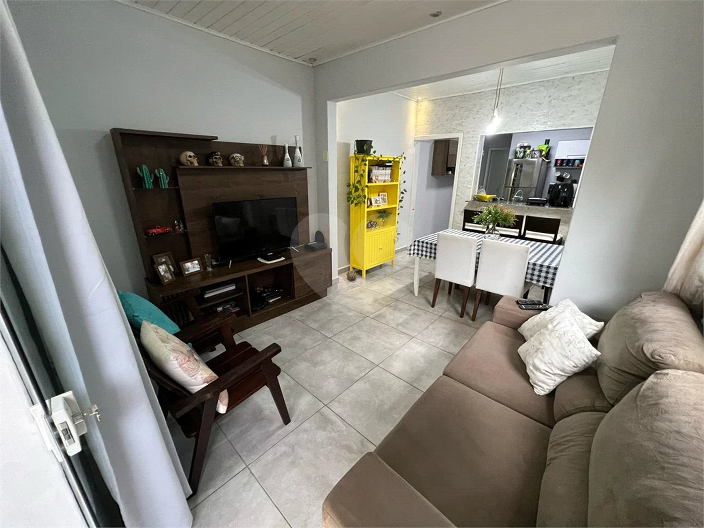 Casa à venda com 4 quartos, sendo 1 suíte,  em Costa do Sol, Bertioga, SP