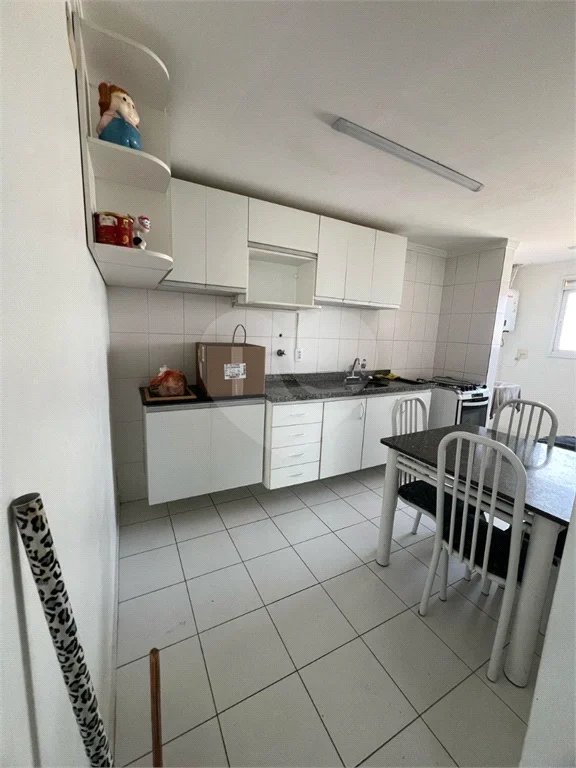 APARTAMENTO de 2 quartos (1 suíte) á venda em Santo André, 75m², 2 garagens fixas e cobertas, é entrar e morar!