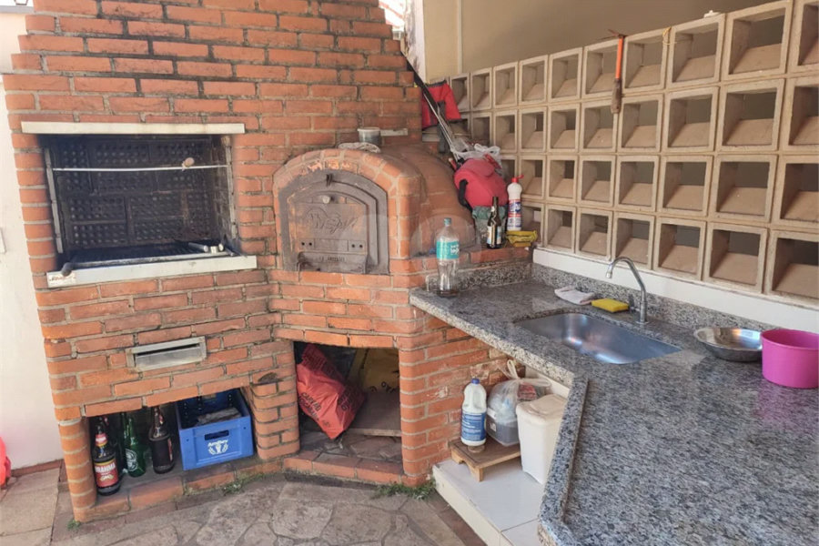 Casa Espetacular com Piscina e Churrasqueira à Venda na Vila Rezende