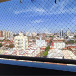 Vende-se apartamento de dois dormitórios no Edifício Marseille, no Centro de Piracicaba;