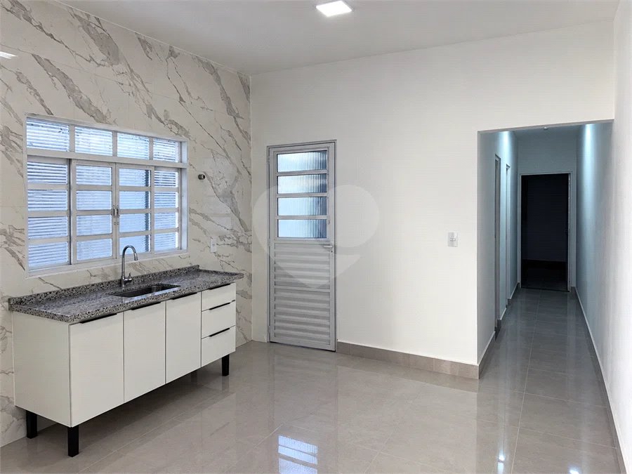 CASA À VENDA | PRONTA PARA MORAR