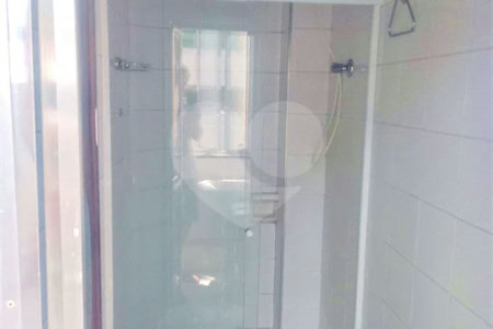 Apartamento na Consolação com 2 quartos, varanda, sem vaga.