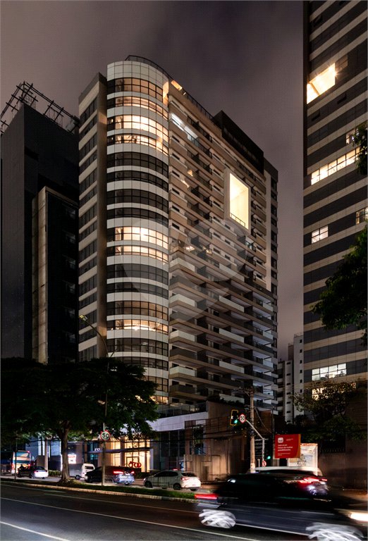 Apartamento Duplex para locação em Moema – Finamente Mobiliado e Decorado