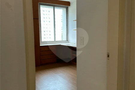 Amplo e Clássico: Apartamento de 90 m² em Higienópolis!