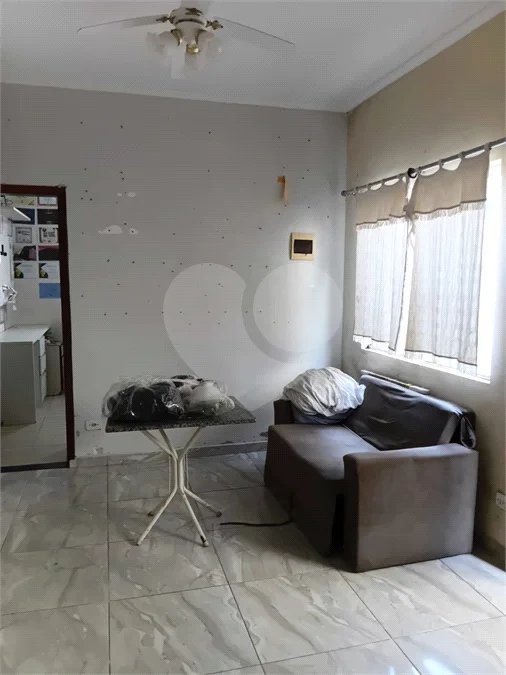 Casa térrea com 2 dormitórios à venda no Reneville, em Mairinque!