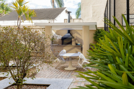 Duplex à venda com 3 quartos, sendo 3 suítes, em Vila Suzana 287m²