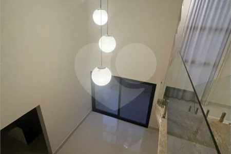 Casa de Alto Padrão à Venda – Condomínio Terra Magna | Indaiatuba/SP - Sofisticação, conforto e funcionalidade. Este magnífico sobrado possui 300 m² de área construída em um terreno de 420 m², com ambientes amplos, integrados e acabamentos de alto padrão. Destaques do imóvel - 4 dormitórios, sendo 3