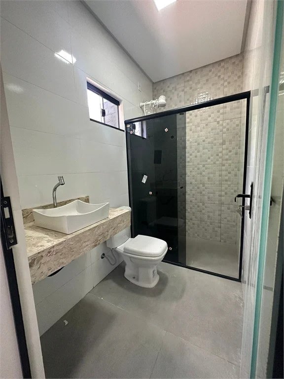 Casa à venda com 4 quartos, sendo 1 suíte, em Bacaba, Balsas, MA
