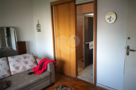 Apartamento de 4 quartos (1 suíte), à venda no Paraíso