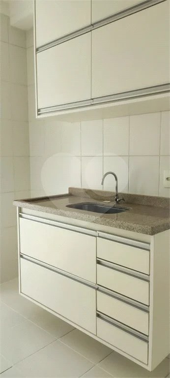 Apartamento à venda com 3 quartos, sendo 1 suíte, em Parque Residencial Nove de Julho, Jundiaí, SP