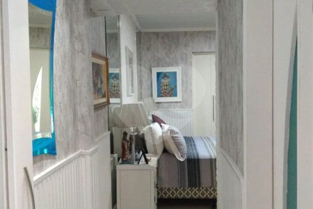 Linda Casa Sobrado a venda no Alto da Mooca com excelente acabamento, semi mobiliada com 2 suítes
