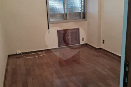 Apartamento para venda no Ed. Winston Monteiro Ricetti